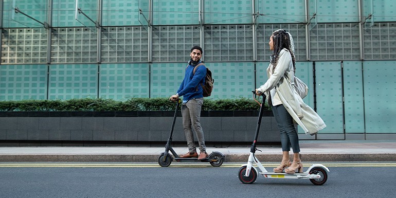 Smart City a przyszłość transportu – rowerownie, hulajnogi elektryczne